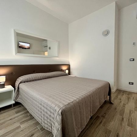 Residenza Al Sogno - On Lake Garda カヴァイオーン・ヴェロネーゼ エクステリア 写真