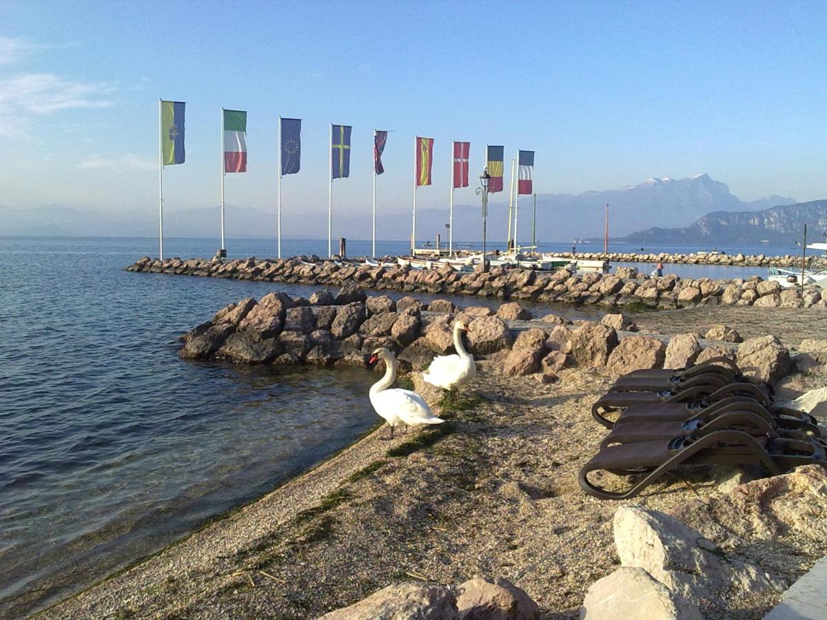 Residenza Al Sogno - On Lake Garda カヴァイオーン・ヴェロネーゼ エクステリア 写真